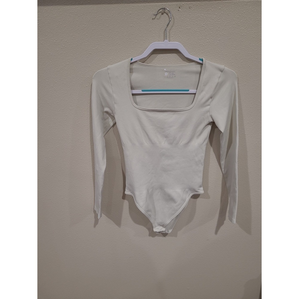 OQQ body shaping Bodysuit Ivory long sleeve Sq Neckline closet staple Women SZ S - Picture 2 of 11